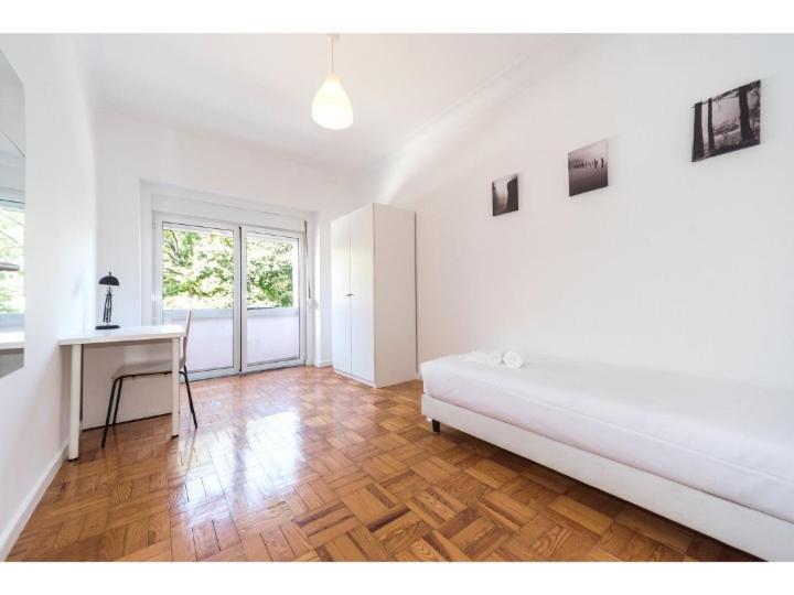 Apartment Houze_4 Bedroom Near Jardim Zoologico Lisbon